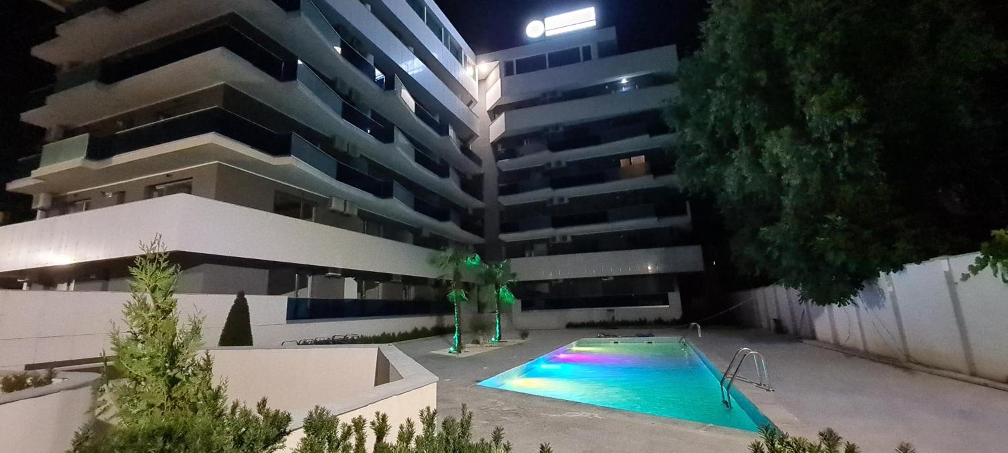 Candy Năvodari Kültér fotó